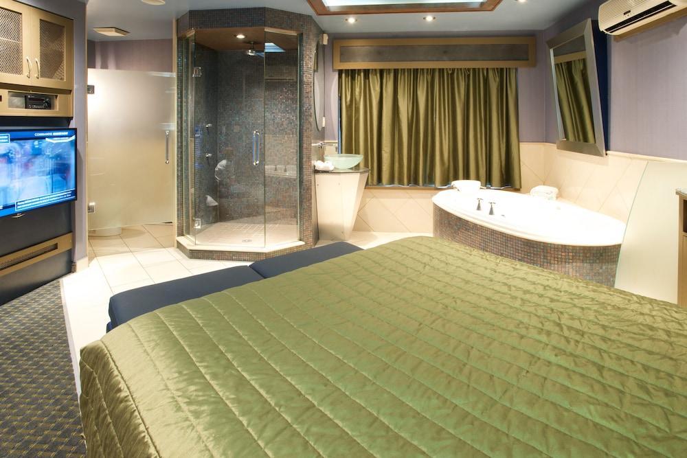 Le Chabrol Hotel & Suites مونتريال المظهر الخارجي الصورة