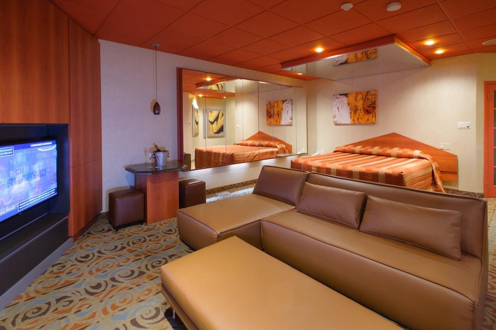 Le Chabrol Hotel & Suites مونتريال المظهر الخارجي الصورة