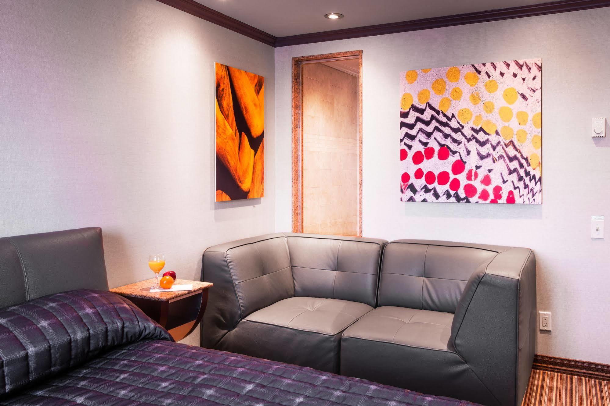 Le Chabrol Hotel & Suites مونتريال المظهر الخارجي الصورة